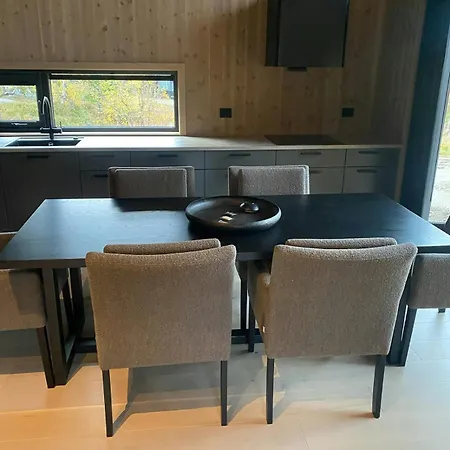 Design In Otrosasen On *
